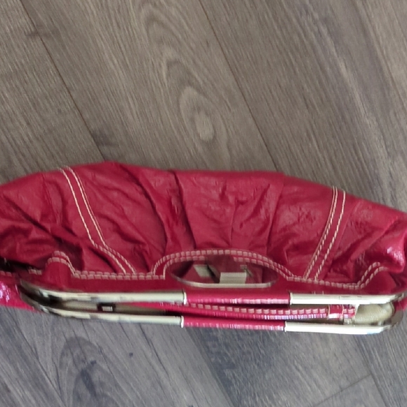 Badgley Mischka Vibrant Red Twist Lock Handbag EUC - Picture 5 of 17